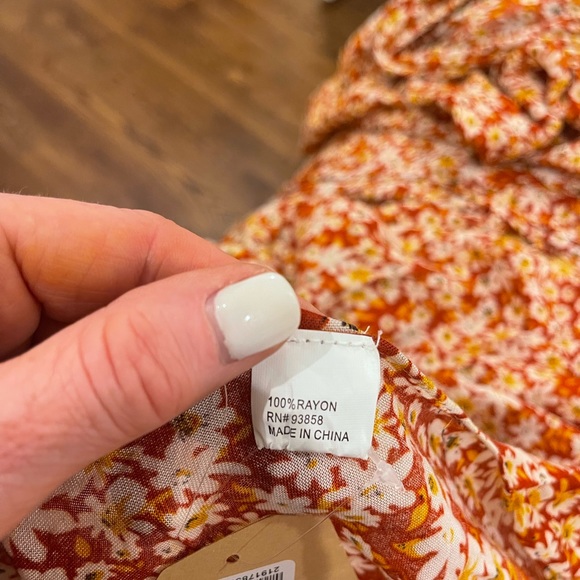 NWT Twig and Arrow Rayon rope gathered shrug - Picture 2 of 10